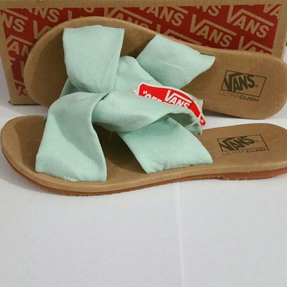 🆕 Vans Ayla Slide Suede Bay Women's Slim Sandals - Picture 2 of 7